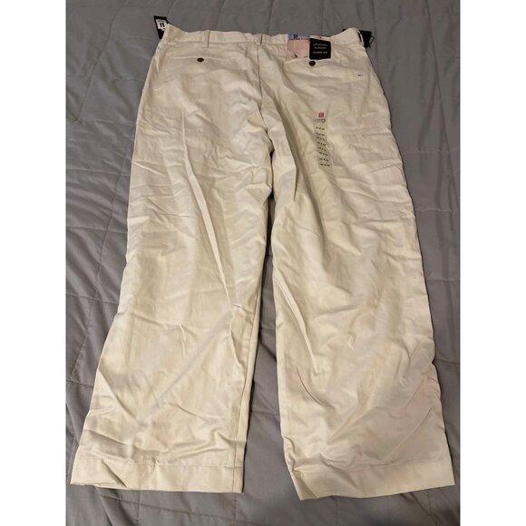 Chaps Mens Cream Flat Front Pants W42 X L30 NEW - Picture 2 of 3